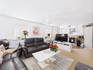 Living area- click for photo gallery